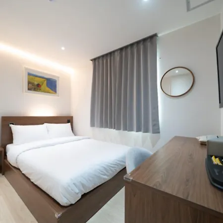 Hotel Eden At Kyunghee Univ